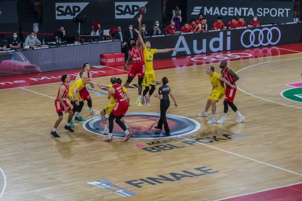 这种防守态 这种防守态